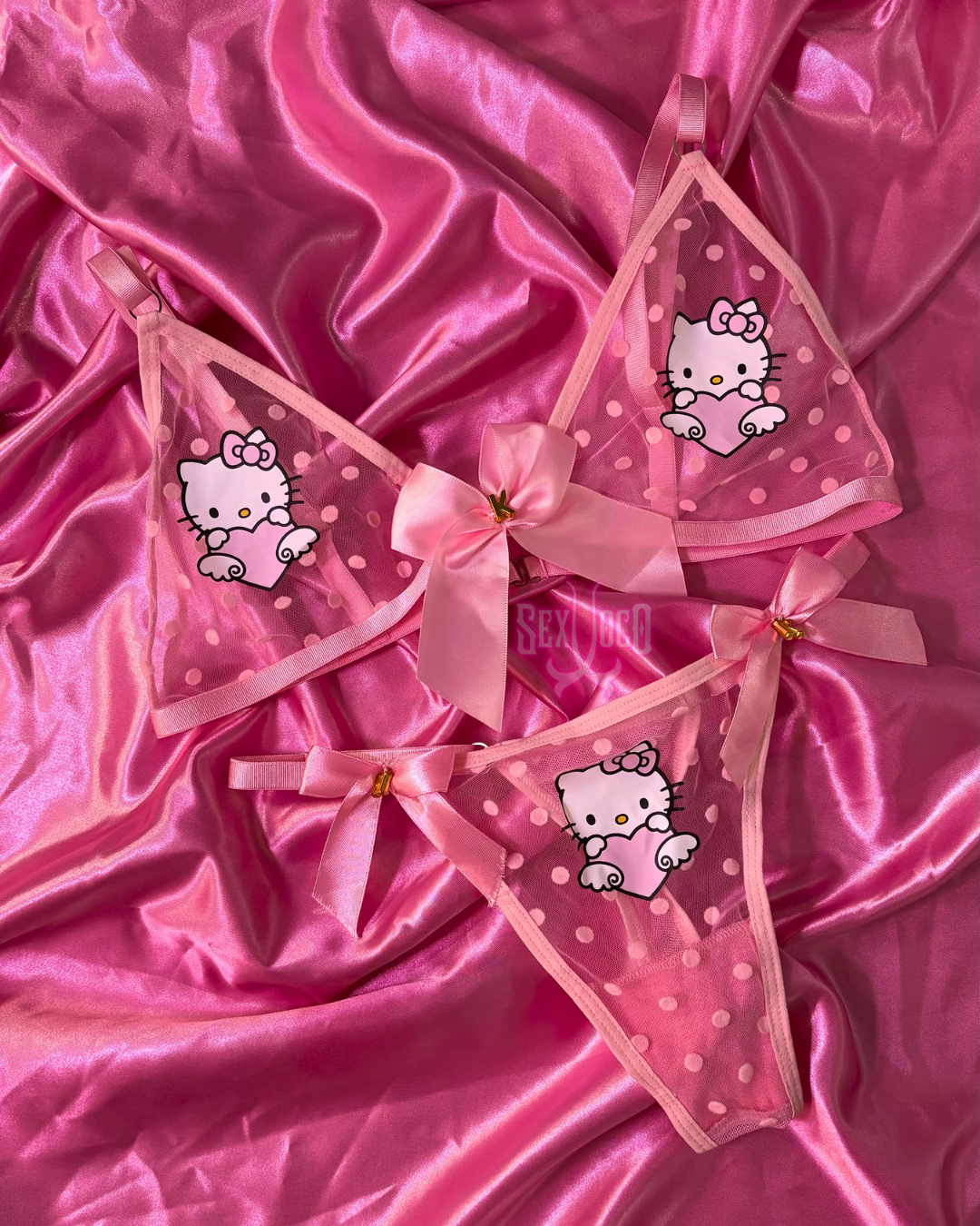 🎀 Hello Kitty Lingerie Set: Dulzura y Deseo ✨🍓