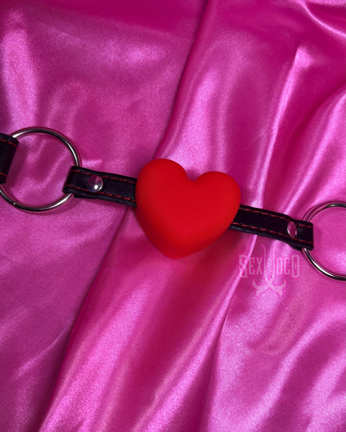 ❤️ Red Heart Gag: El Silencio más Dulce y Atrevido ✨