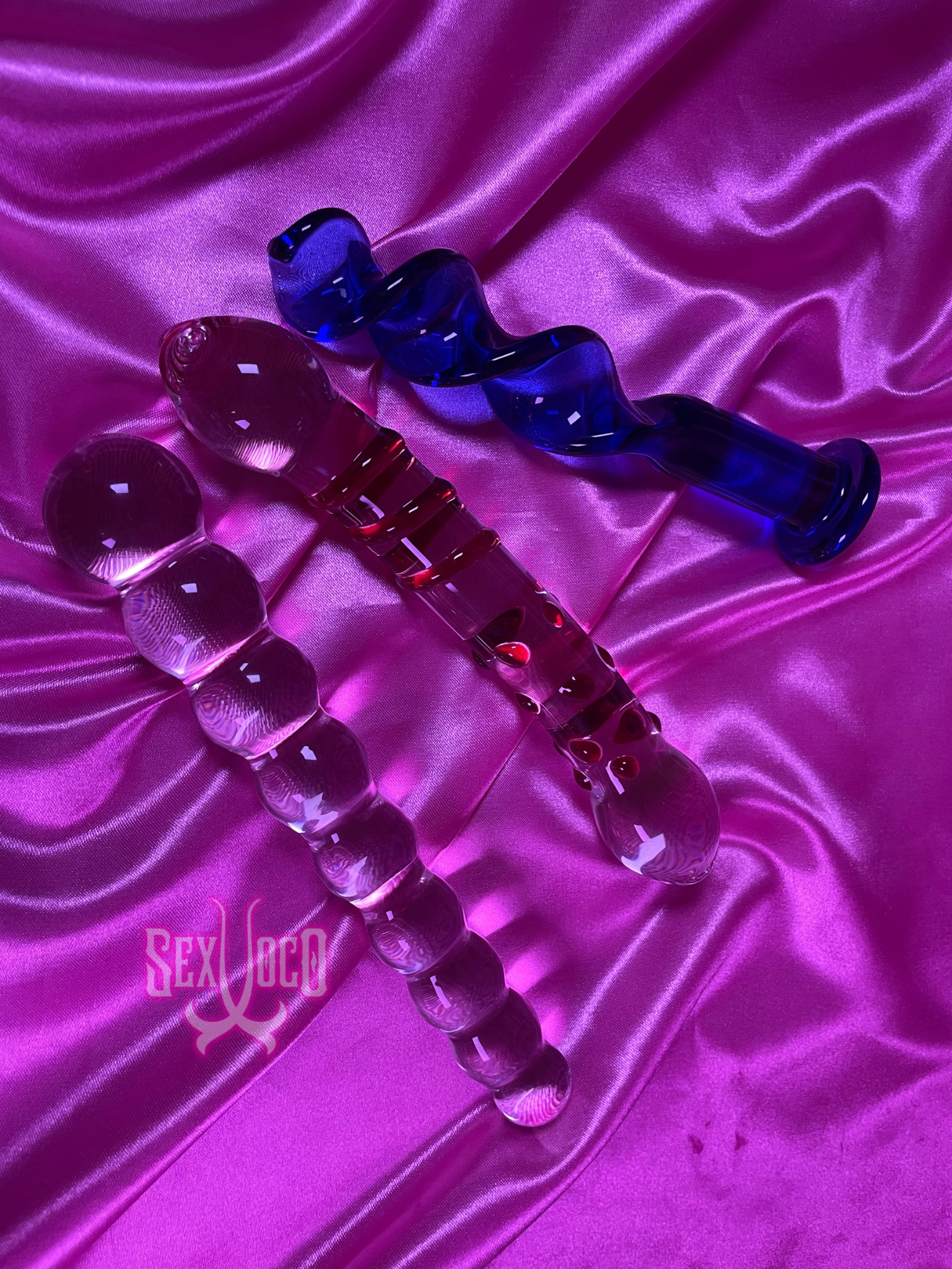 Dildos de Cristal: Arte y Placer en tus Manos