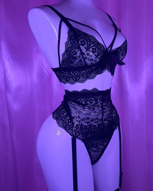 Set Caroline – Rose Romance & Black Lace 🖤