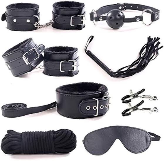 Kit BDSM "Hard Restraint" – Set de 9 Piezas en Vinipiel