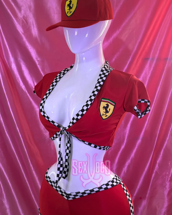 🏎️ COSTUME "SPEED QUEEN": ¡ADRENALINA Y SEDUCCIÓN SOBRE RUEDAS!