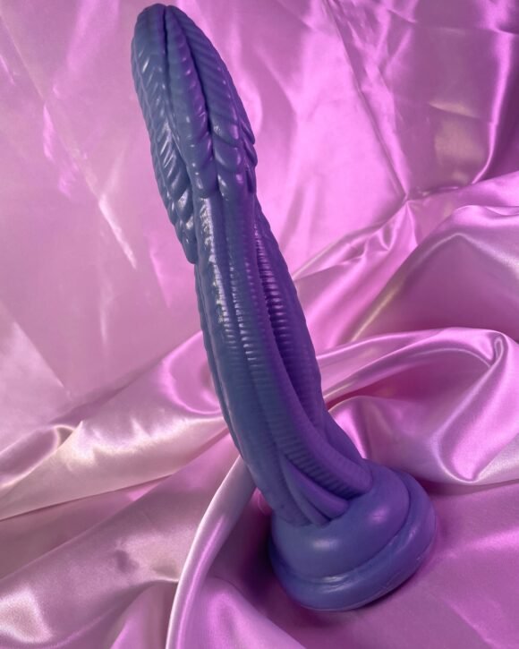 🌌 Galactic Pulse: El Gigante de la Fantasía Púrpura 🧬