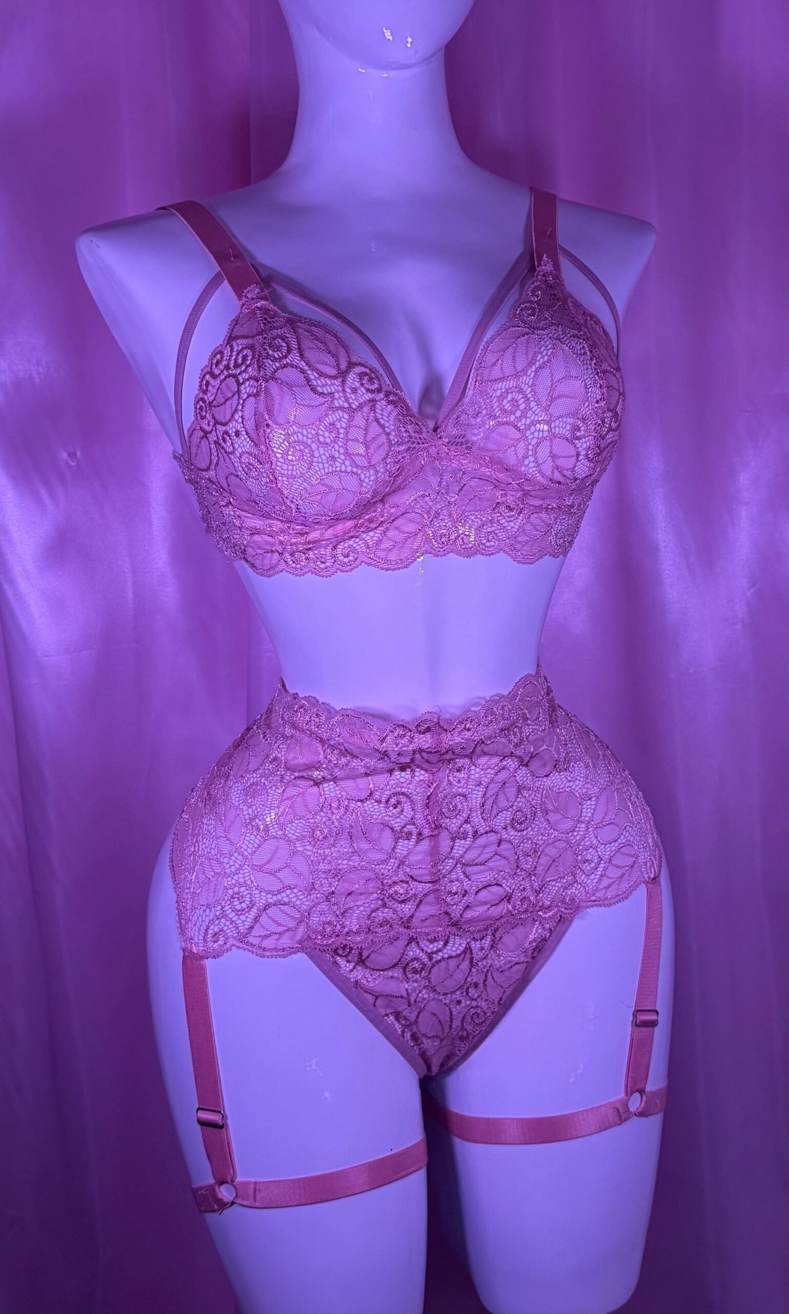 Set Caroline – Rose Romance & Black Lace 🖤 - Imagen 4