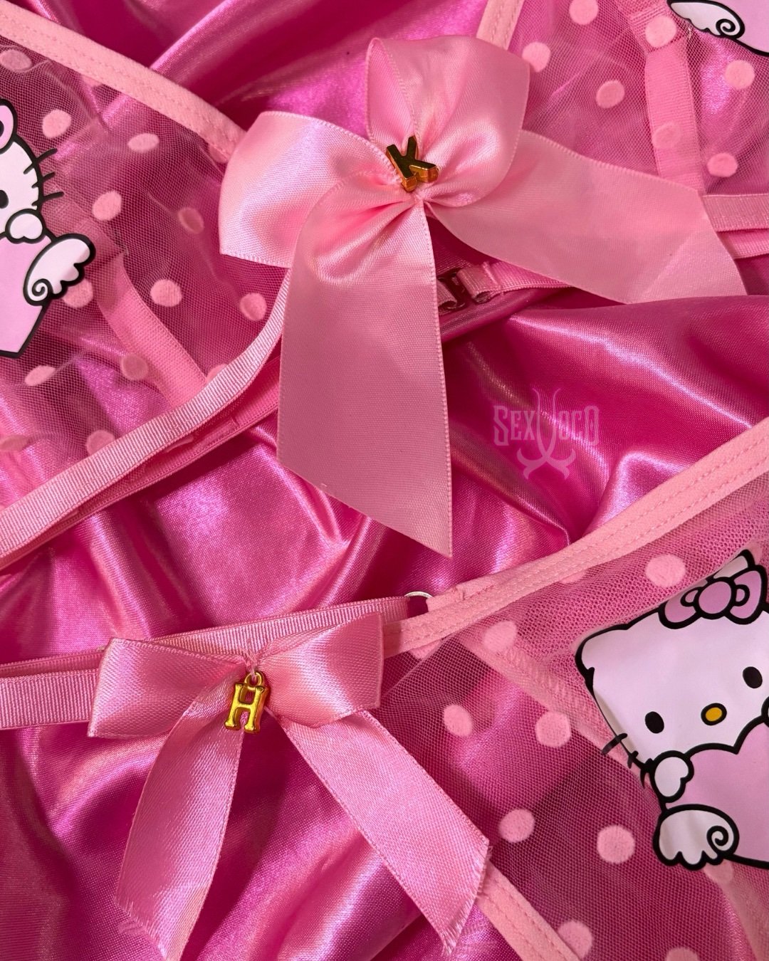 Hello Kitty Lingerie Set: Dulzura y Deseo - Imagen 4