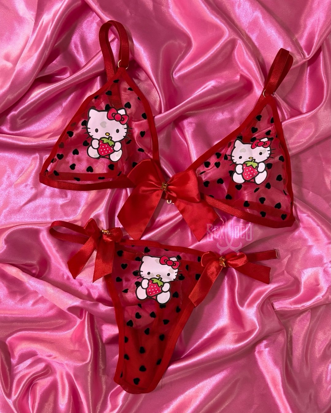 Hello Kitty Lingerie Set: Dulzura y Deseo - Imagen 5