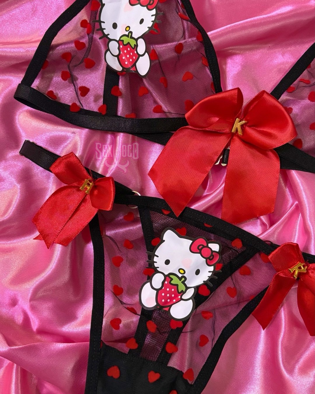 Hello Kitty Lingerie Set: Dulzura y Deseo - Imagen 2